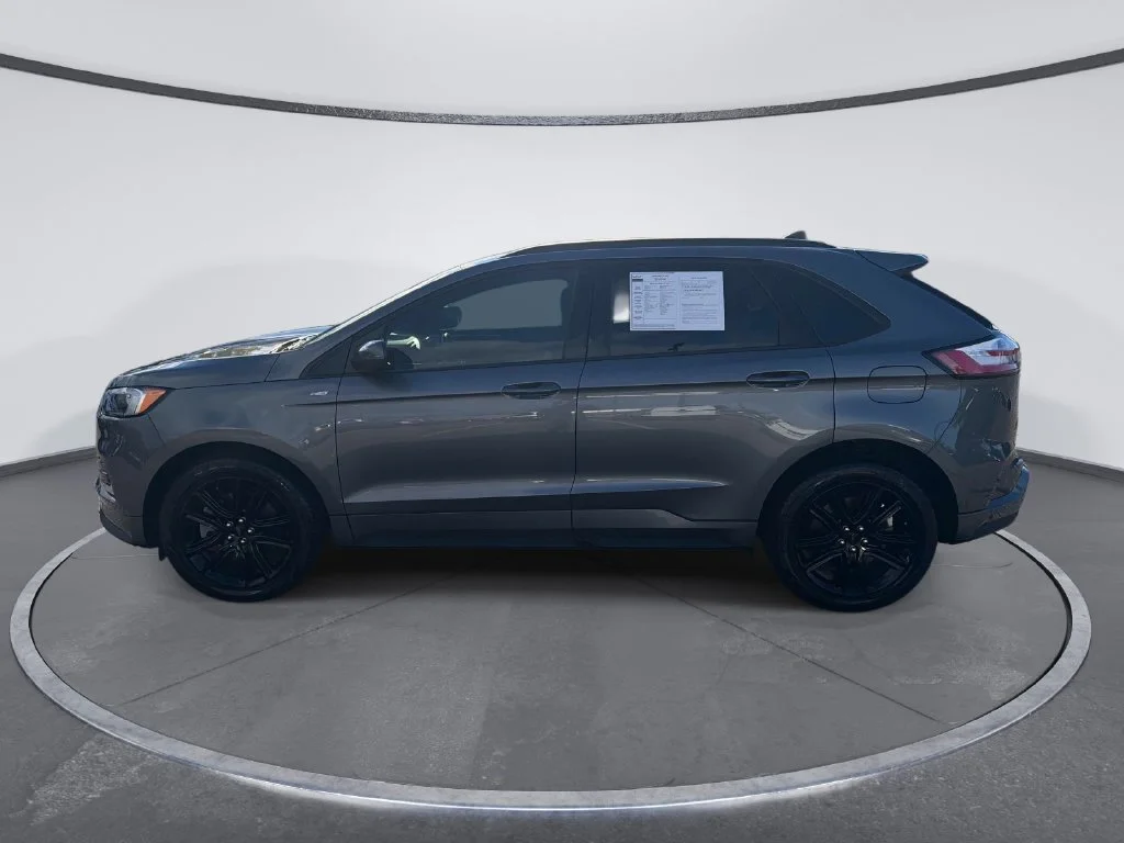 Used 2023 Gray Ford ST Line image 4
