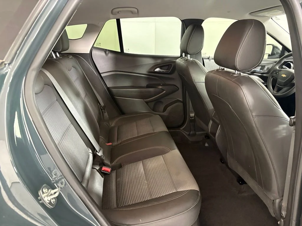 Used 2025 Gray Chevrolet LT image 38