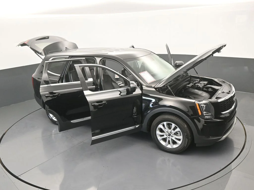 Used 2022 Ebony Black Kia LX image 73