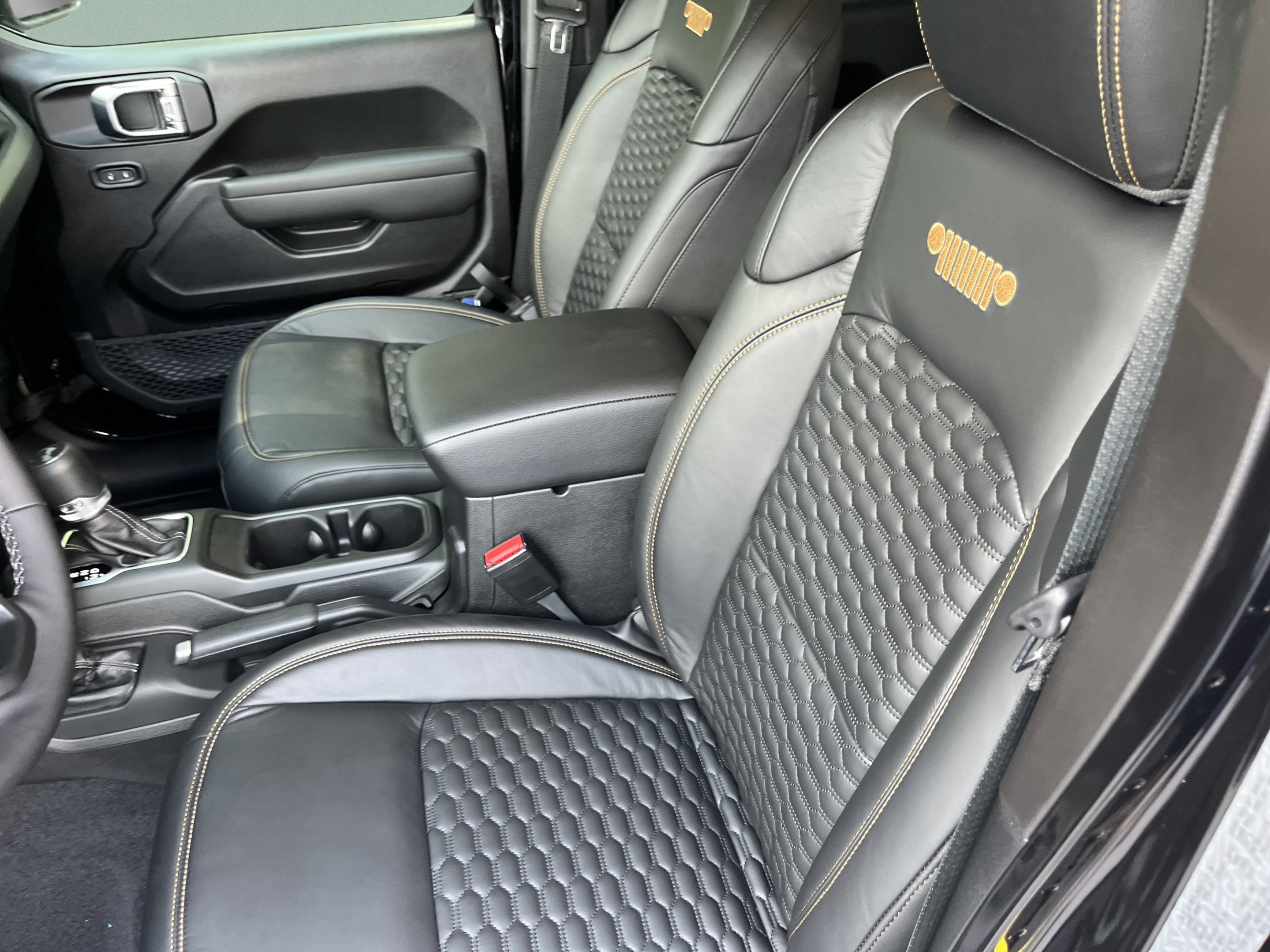 New 2026 Black Clearcoat Jeep Sport S image 12