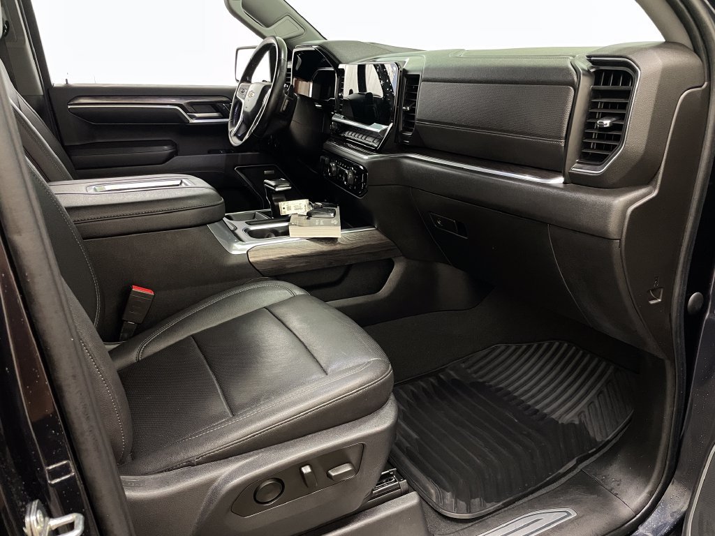 2022 Chevrolet Silverado 1500 LTZ - Photo 38