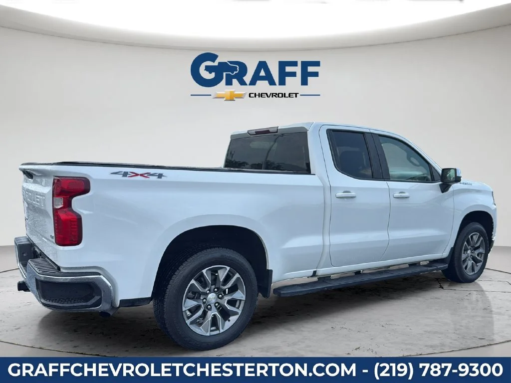 Used 2020 SUMMIT WHITE Chevrolet LT image 15
