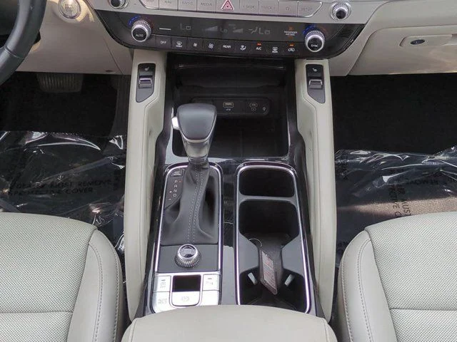 Certified Used 2025 White Kia S image 19