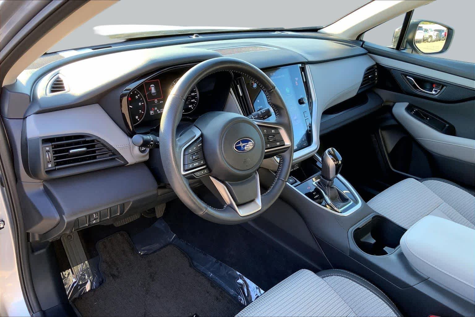 Used 2025 Ice Silver Metallic Subaru Premium image 17