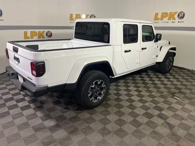 New 2026 Bright White Clear-Coat Exterior Paint Jeep Sahara image 34