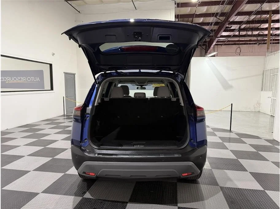 2022 Nissan Rogue SV - Photo 24