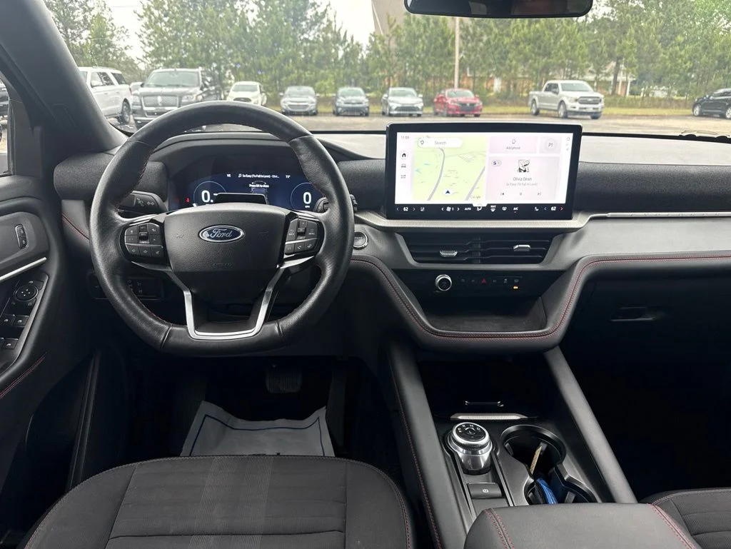 Used 2025 Black Ford ST-Line image 3