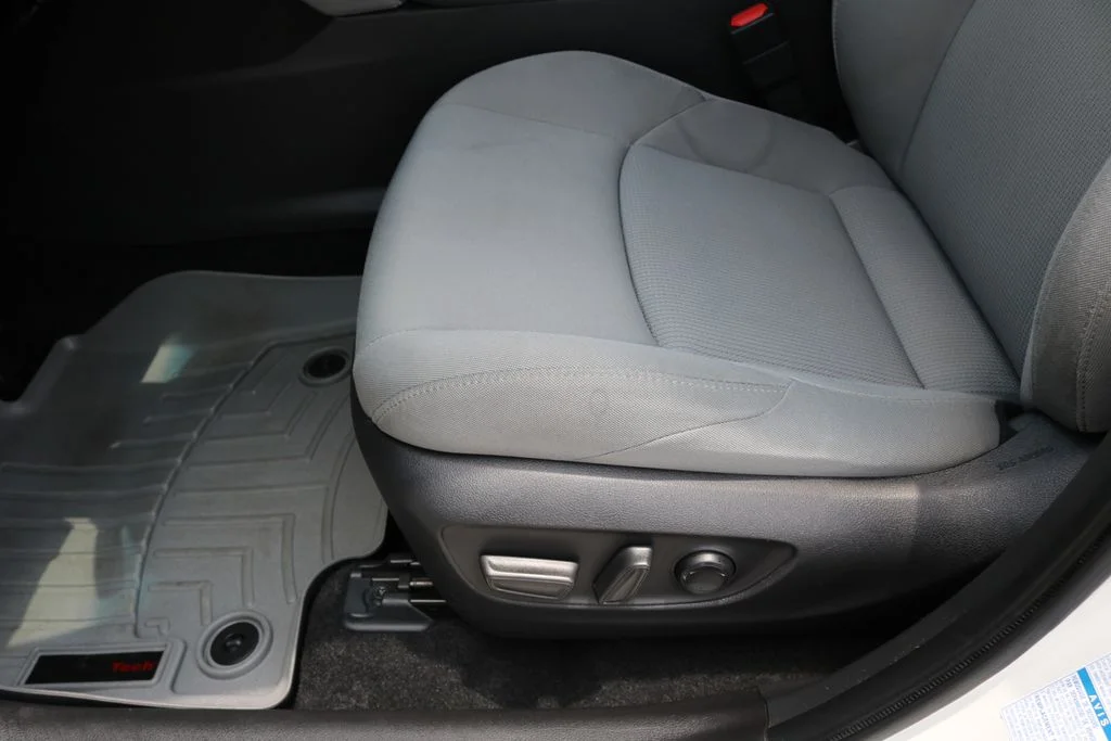 Used 2021 White Toyota LE image 12