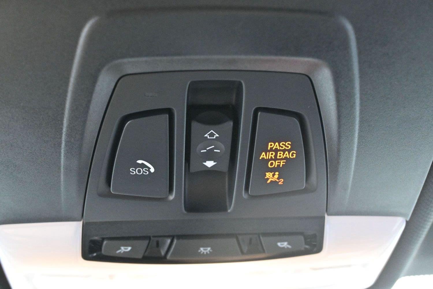 Used 2018 Black Sapphire Metallic BMW 330i image 25