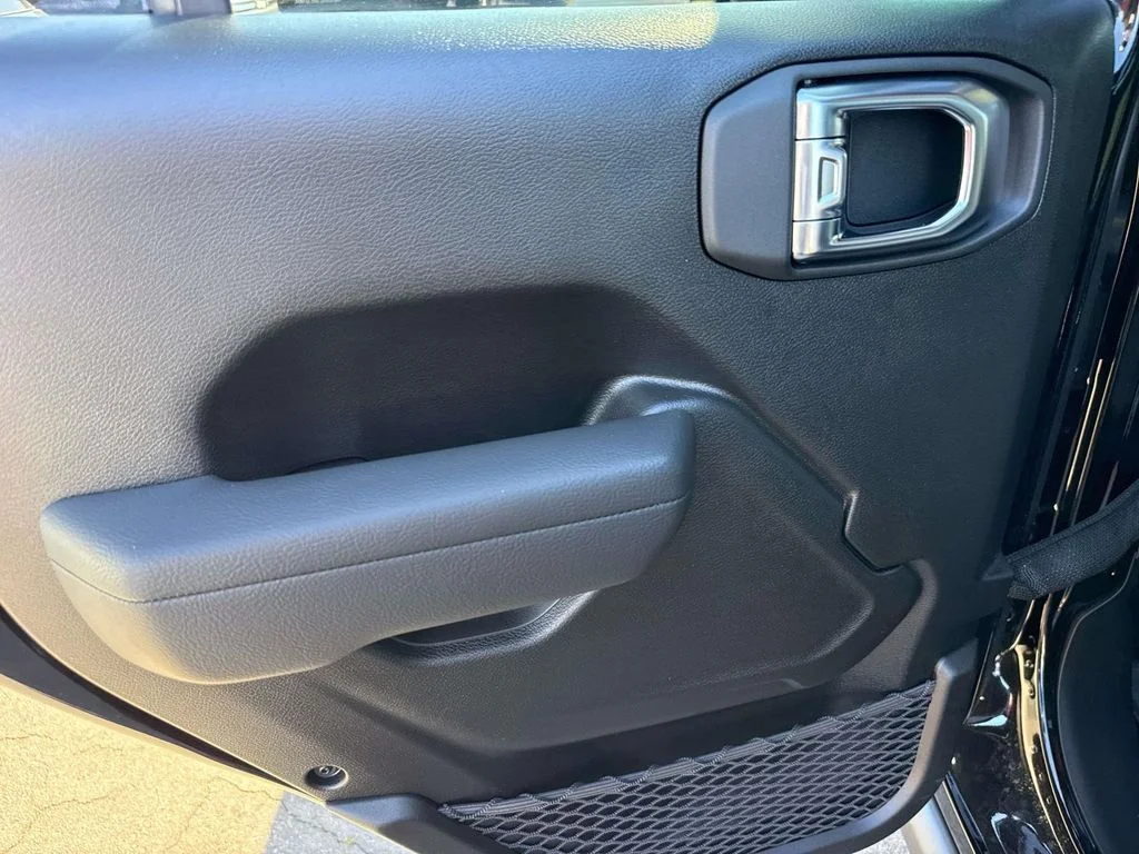 New 2026 Black Jeep Rubicon image 9