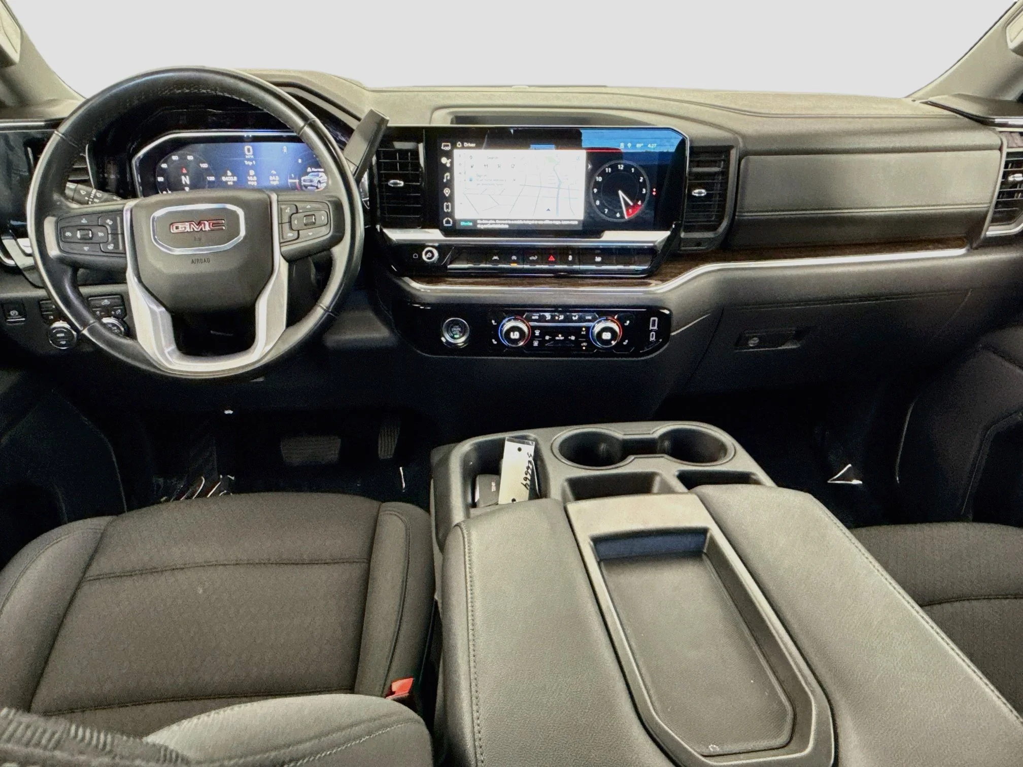Used 2024 Summit White GMC Elevation image 24