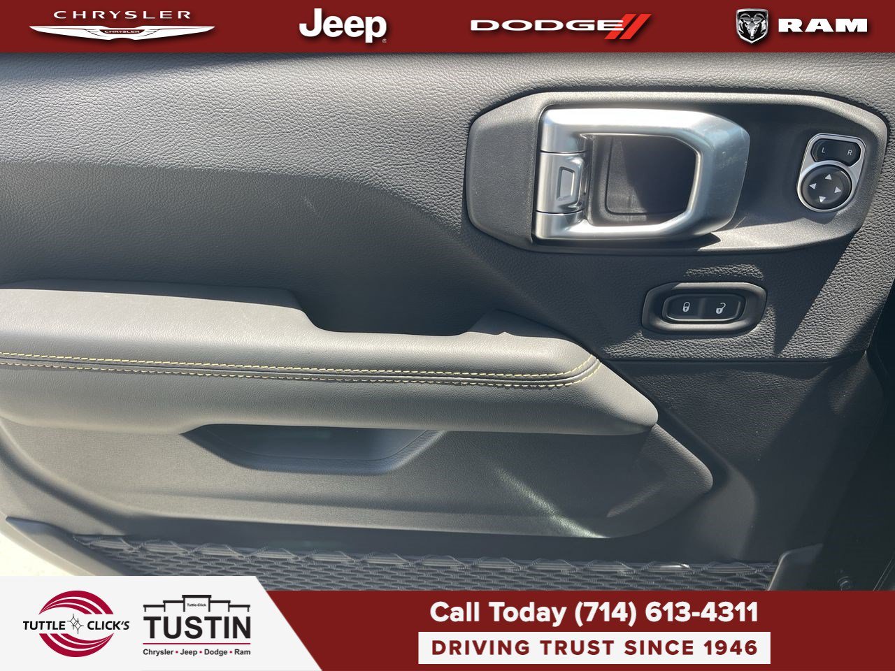 New 2026 Black Clear-Coat Exterior Paint Jeep Sahara image 20
