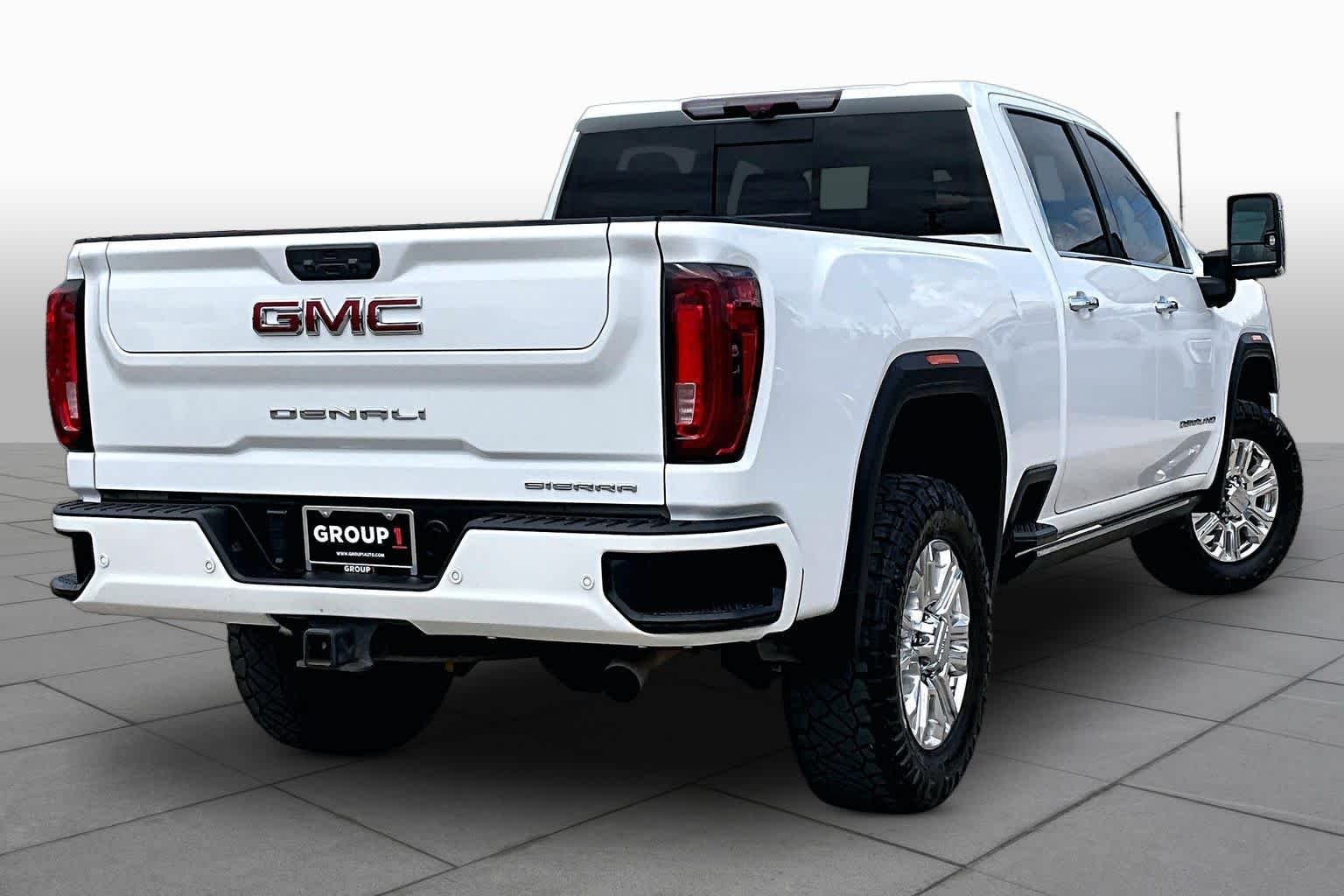 Used 2022 Summit White GMC Denali image 13
