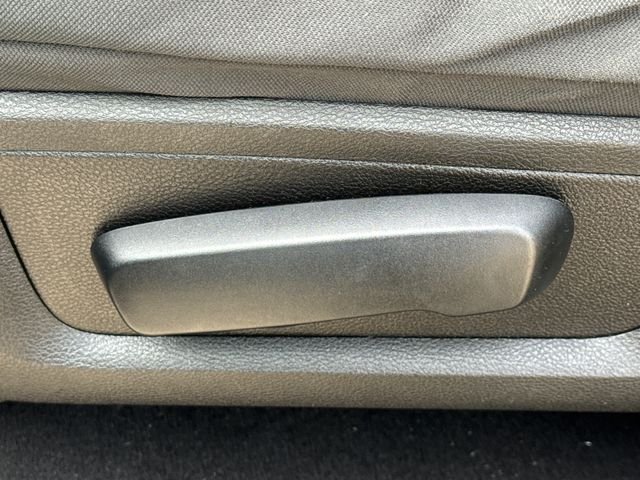 Used 2021 Silver Ram SLT image 20