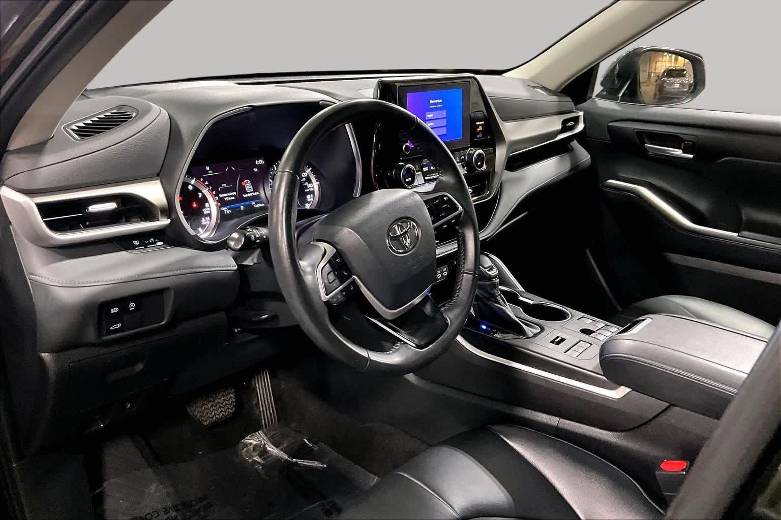 Used 2023 Midnight Black Metallic Toyota XLE image 18