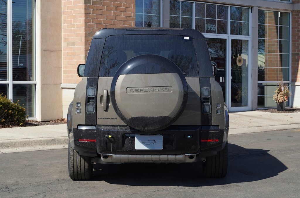 2026 LAND ROVER DEFENDER - Image 4