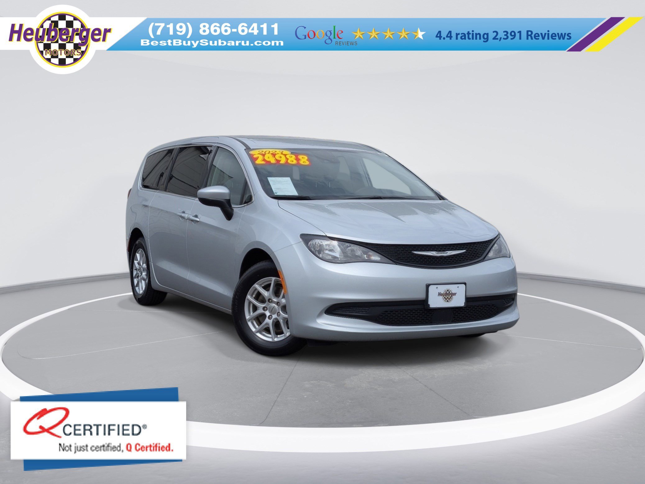 2023 Chrysler Voyager LX's photo
