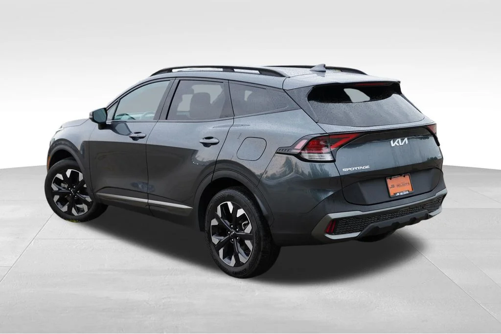 Used 2024 Gravity Gray Kia X-Line image 7