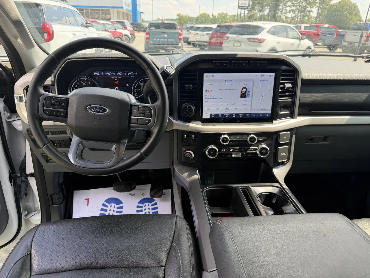 Used 2023 White Ford XLT 4x4 4dr SuperCrew 5.5 ft. SB image 10