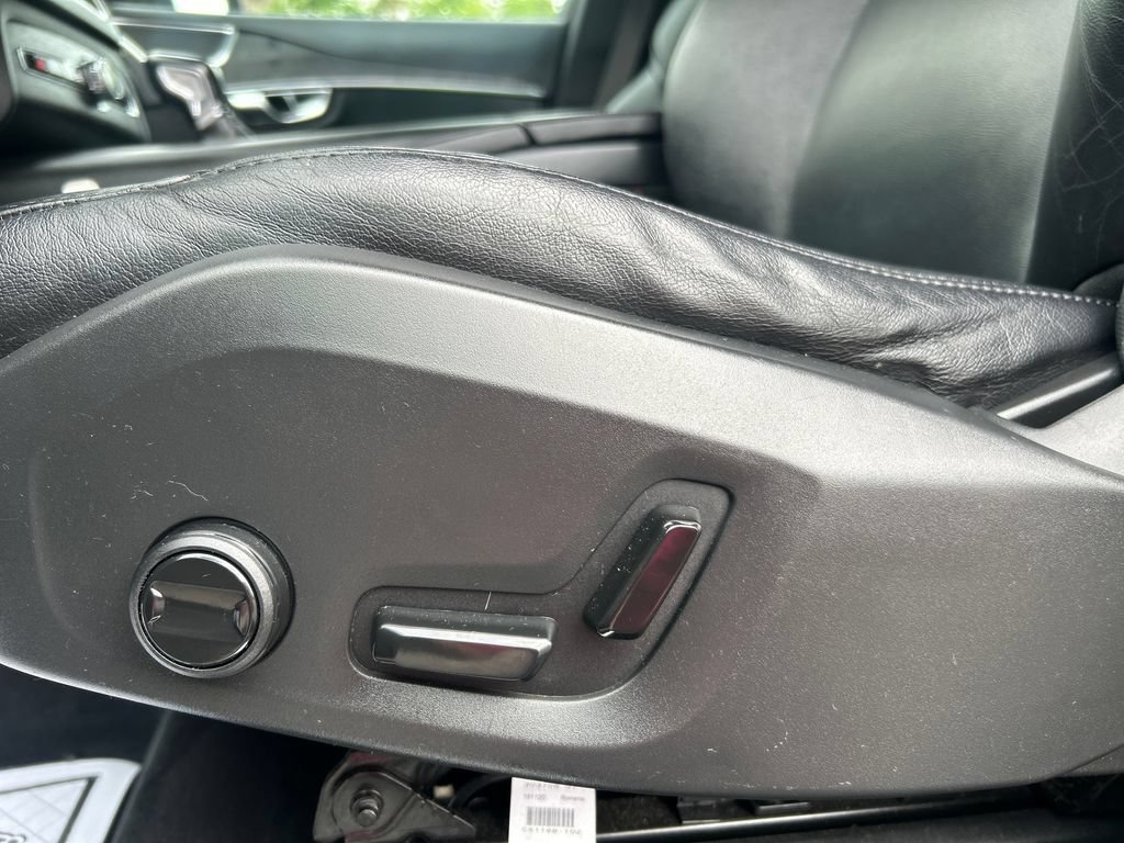 2020 Volvo XC90 Momentum - Photo 20