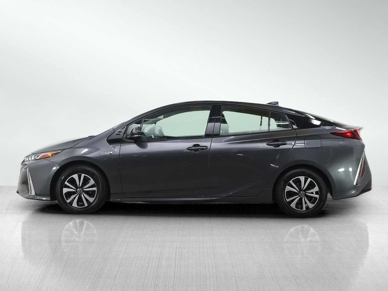 Used 2017 Toyota Prius Prime Premium with VIN JTDKARFP4H3065992 for sale in Burnsville, Minnesota