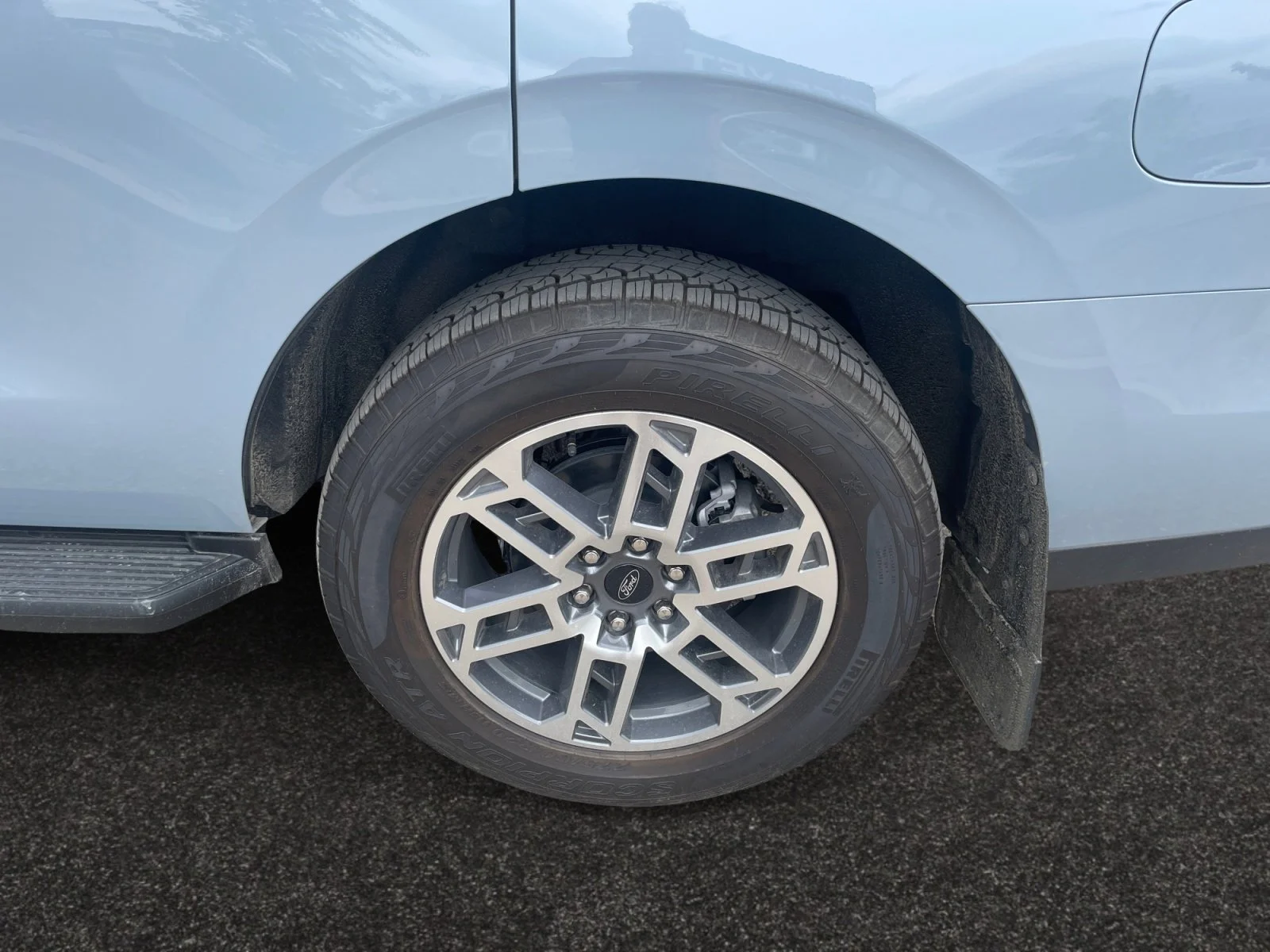 New 2026 Glacier Grey Metallic Tri-Coat Ford Active image 9