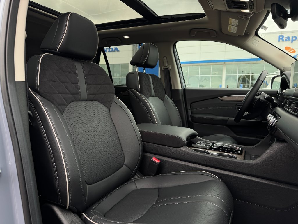 2026 Honda Pilot Elite - Photo 28