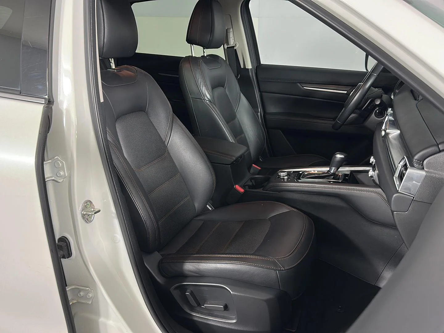 Used 2021 Snowflake White Pearl Mazda Grand Touring image 18