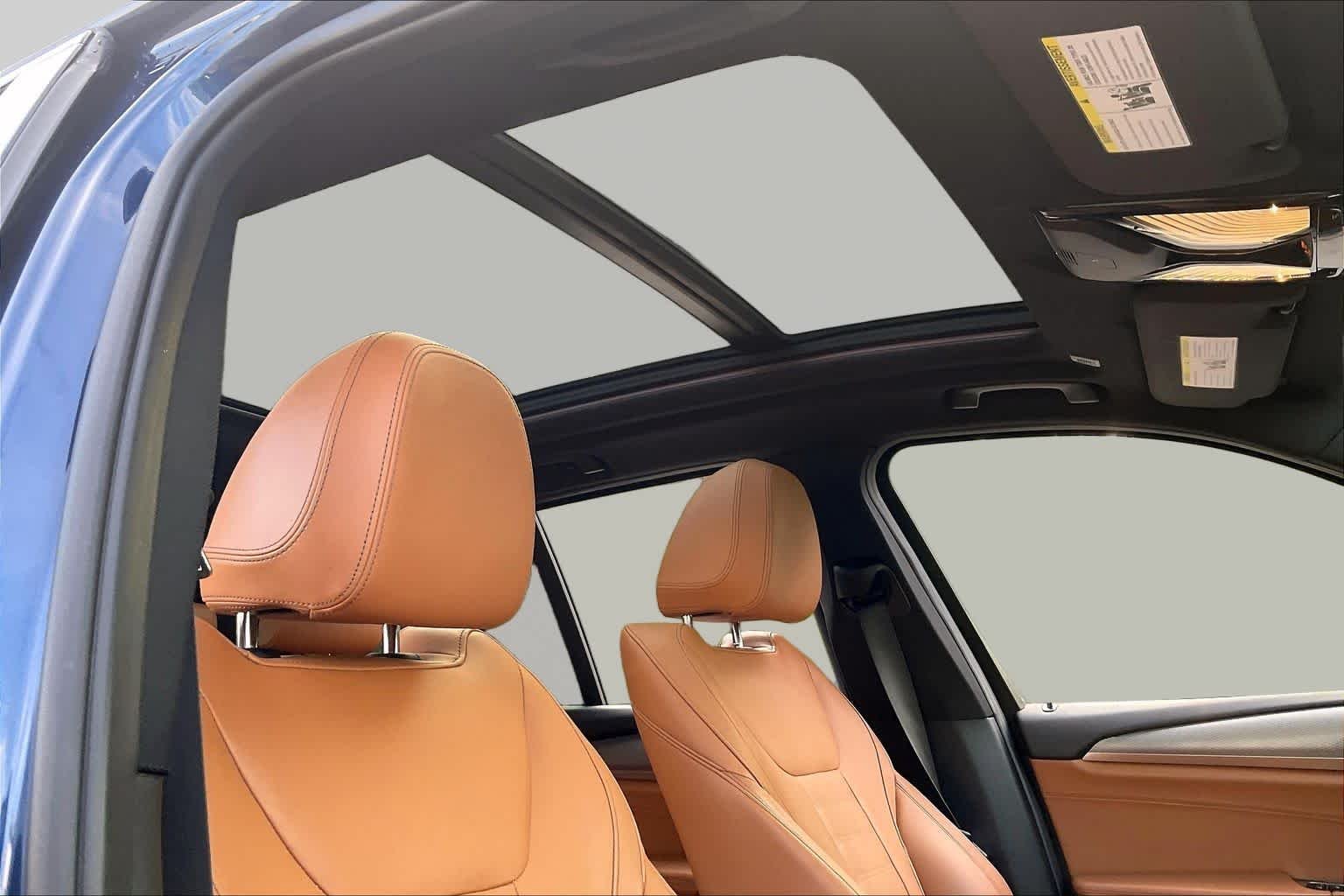 Used 2019 Phytonic Blue Metallic BMW xDrive30i image 13