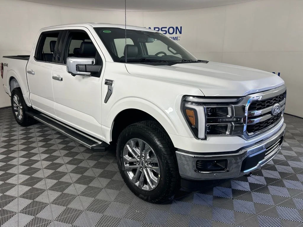 New 2026 Star White Metallic Tri-Coat Ford Lariat® image 4
