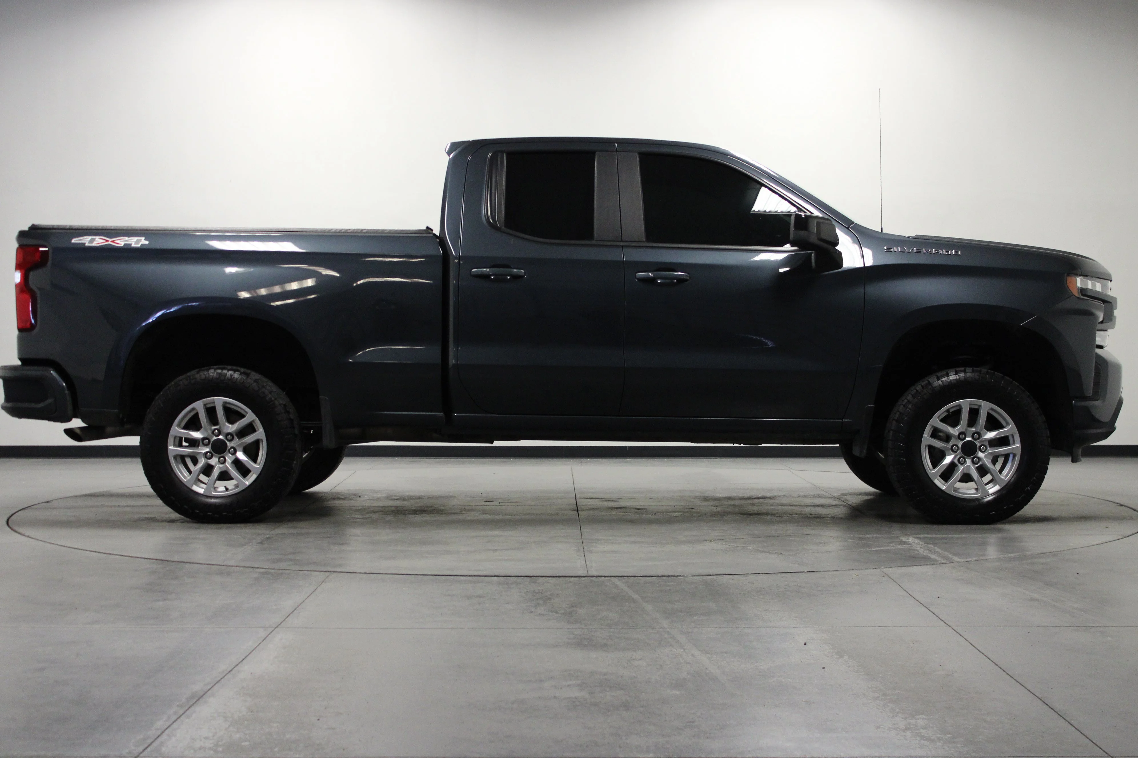 Used 2021 Shadow Gray Metallic Chevrolet RST image 3