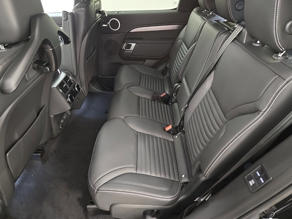 New 2026 Santorini Black Land Rover Gemini Edition image 25