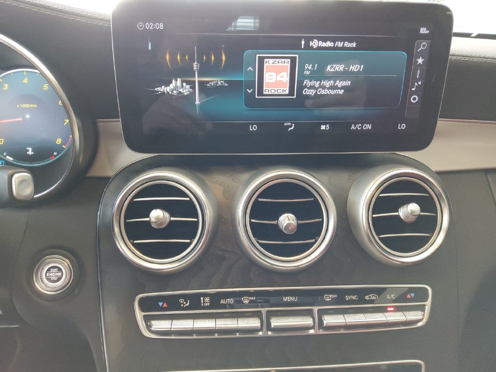 Used 2023  Mercedes-Benz C 300 image 11