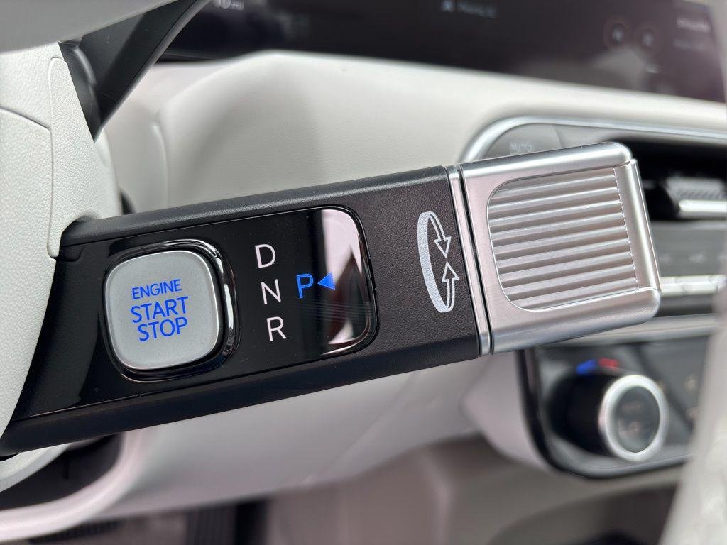 New 2026  Hyundai SEL Premium FWD image 26