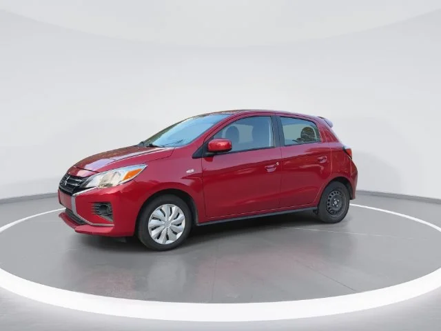 Used 2024  Mitsubishi  image 4