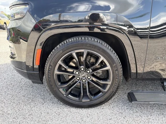 Used 2023 Black Jeep Series III image 33