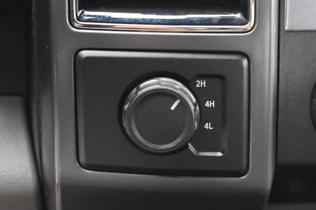 Used 2020 White Ford XLT image 28