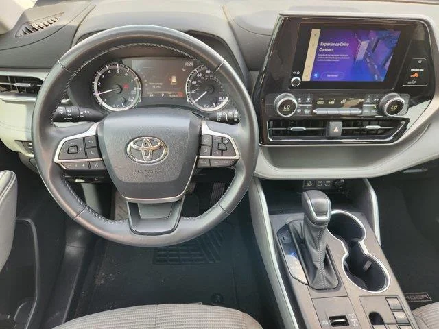 Used 2024 Silver Toyota LE Front-Wheel Drive image 25