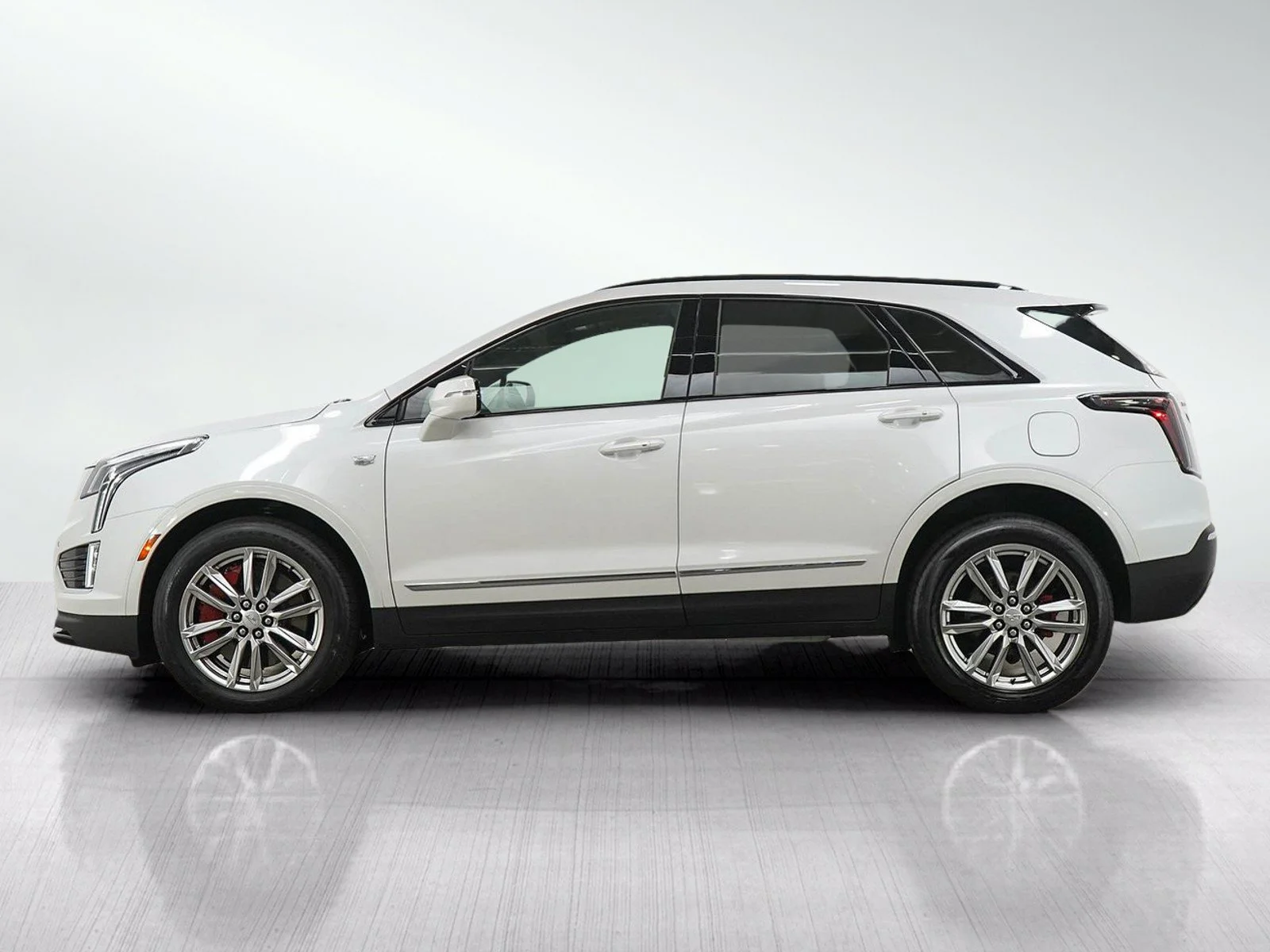 Used 2023 Cadillac XT5 Sport with VIN 1GYKNGRS5PZ110050 for sale in Bloomington, Minnesota