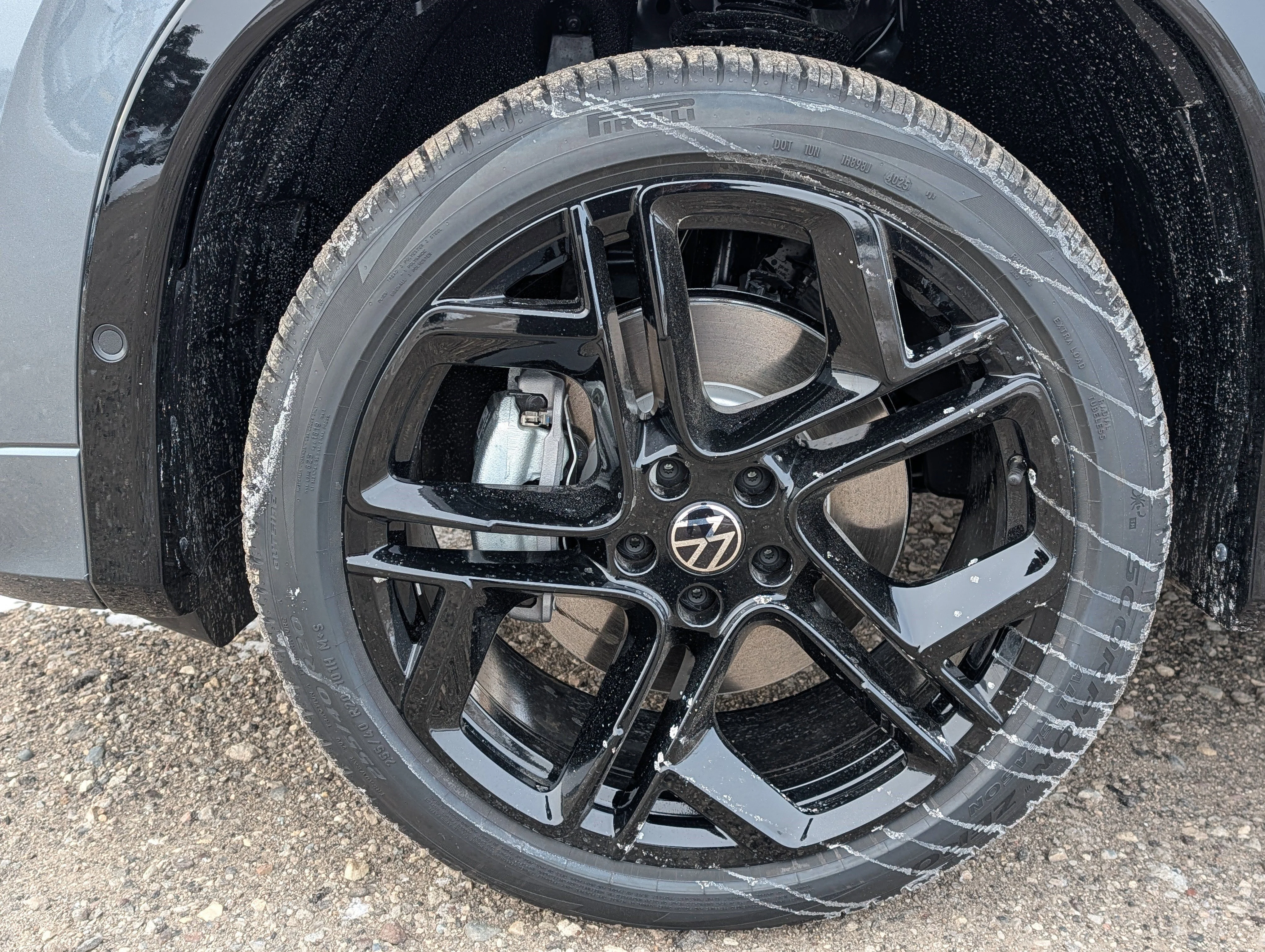 New 2026 Platinum Gray Metallic Volkswagen SE R-Line Black image 5