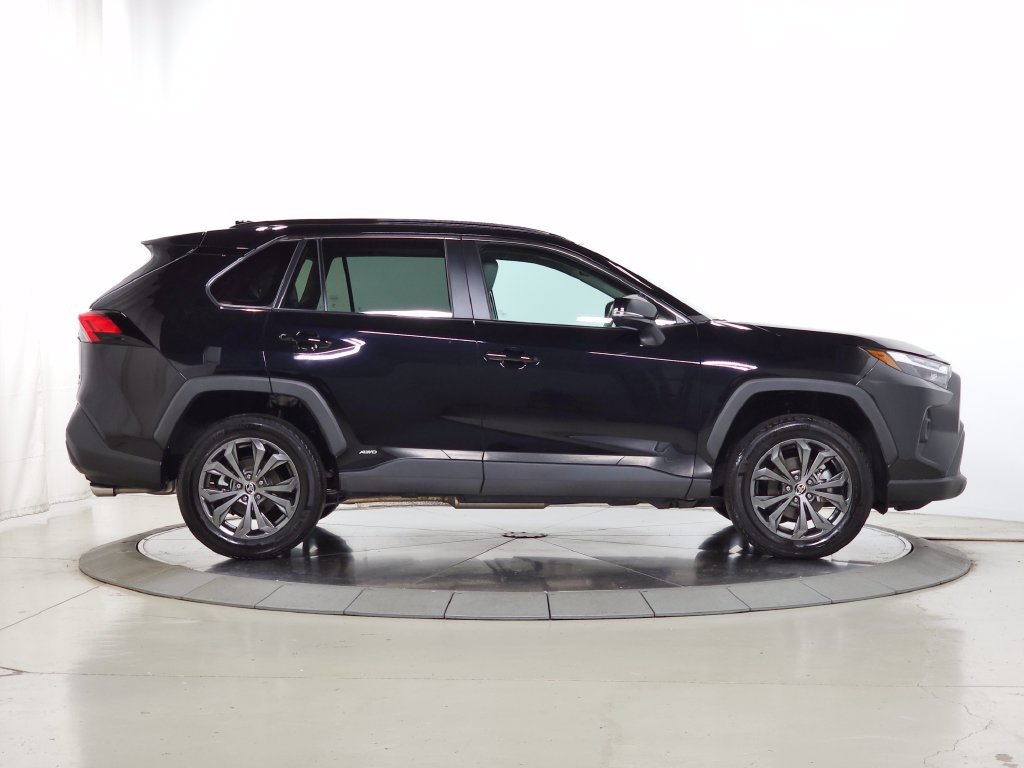 Used 2025 Black Toyota XLE Premium image 9