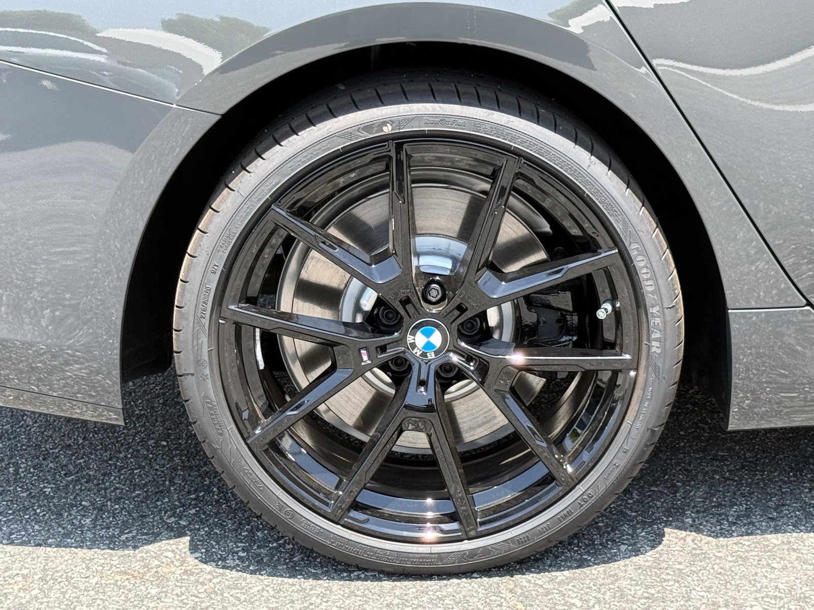 2026 BMW 8 Series 840i - Photo 16