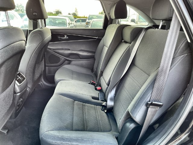 Used 2020 Black Kia S image 24