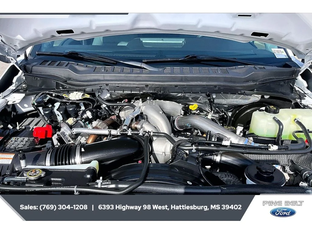 Used 2024 Oxford White Ford XL image 8
