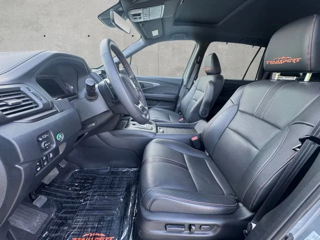 Used 2023 Silver Honda TrailSport image 19