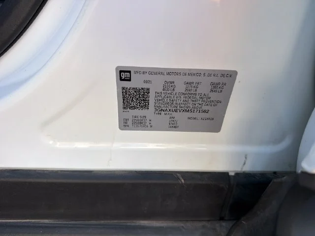 Used 2021 SUMMIT WHITE Chevrolet LT image 16