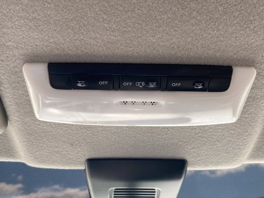 Used 2023 White Nissan SV image 24
