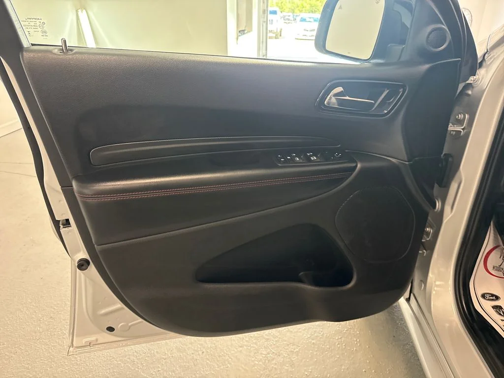 Used 2025  Dodge GT image 13