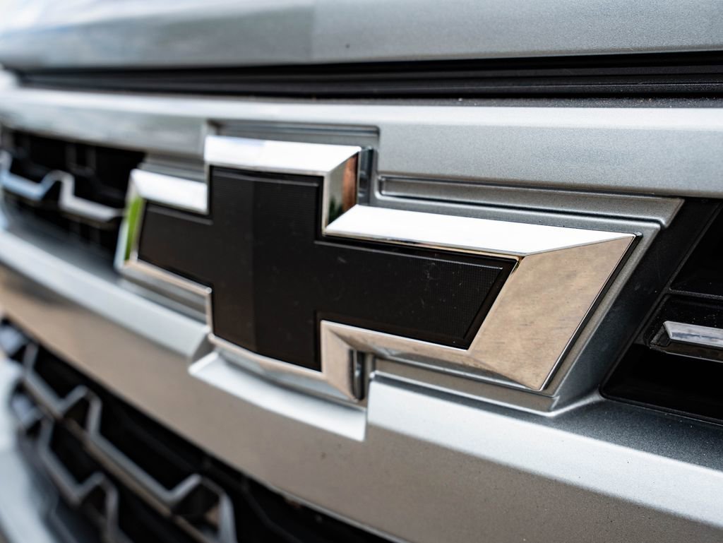 Used 2023 Sterling Gray Metallic Chevrolet RST image 3