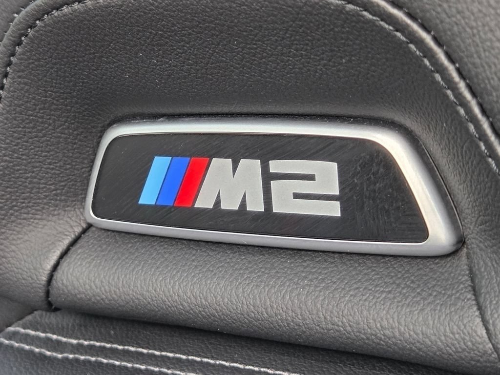 Used 2025 Alpine White BMW Base image 17